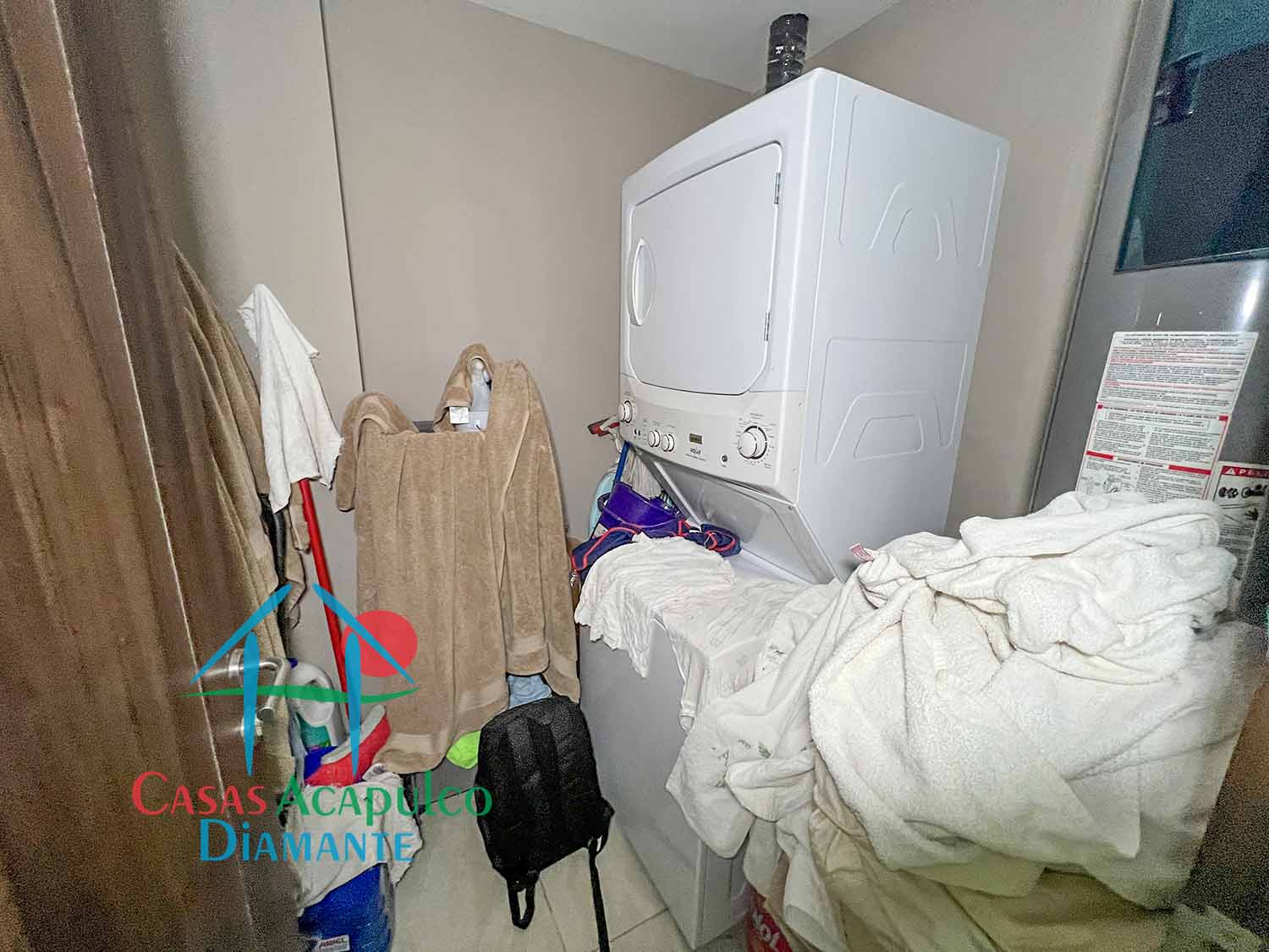 La Isla Emerald I4 - Lavandería 1